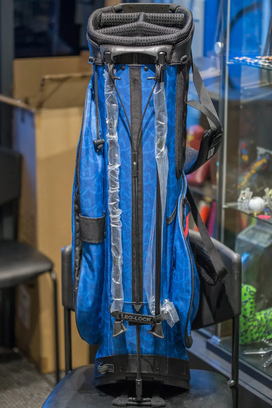 2020 Museum & Gallery Blue Wave Stand Bag