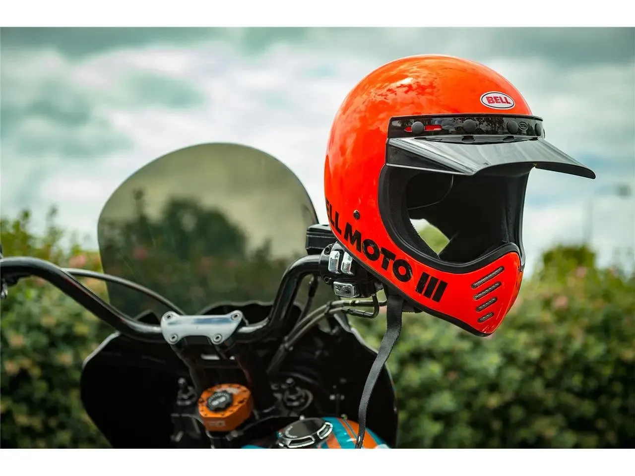 BELL Moto-3 Helmet Classic Red