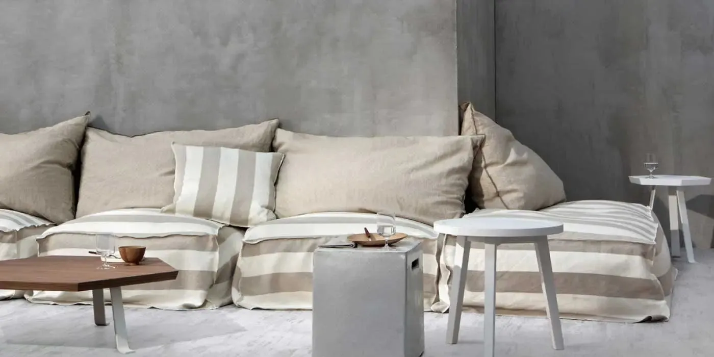 C. Ghost 08 - Back Cushion