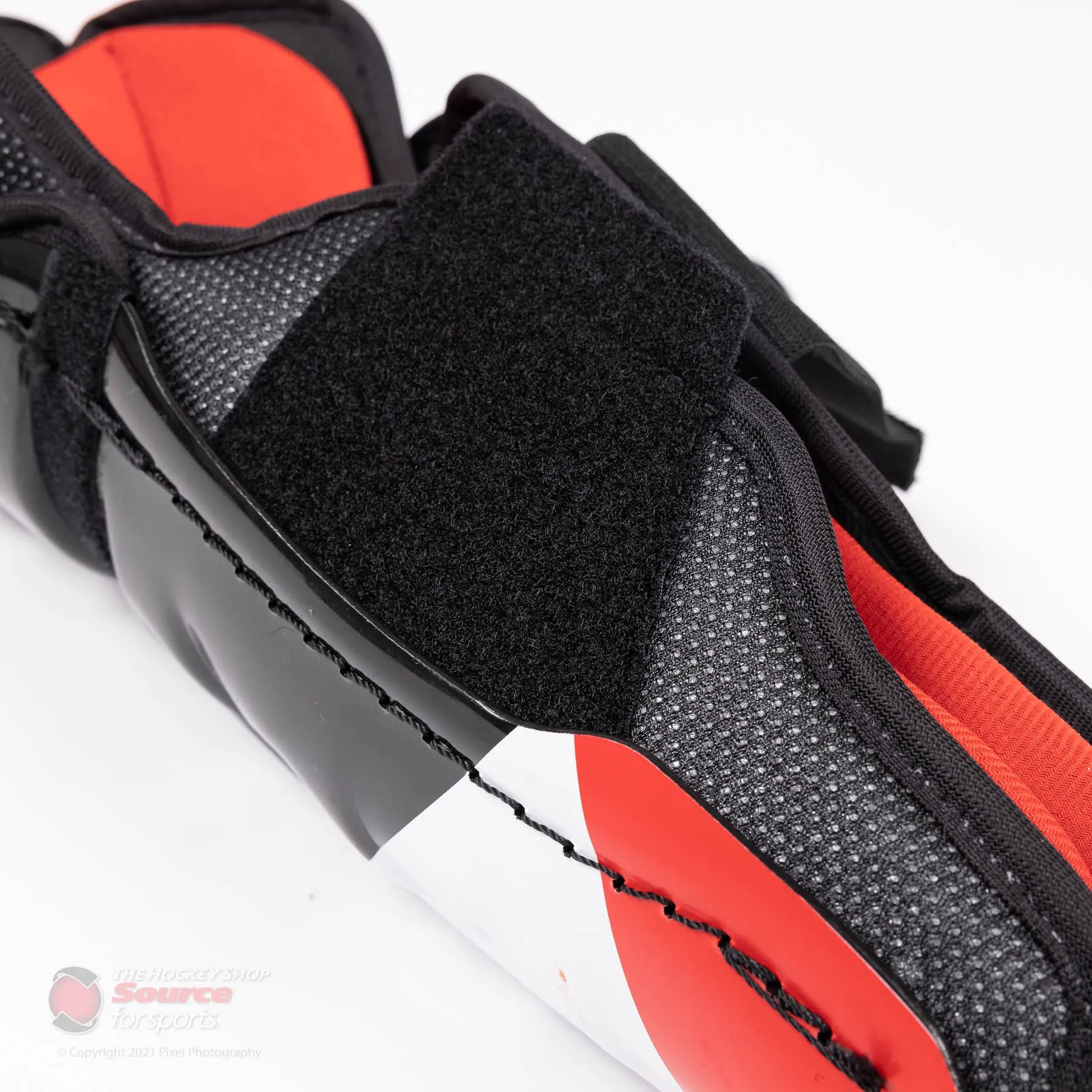 CCM Jetspeed FT475 Junior Hockey Shin Guards