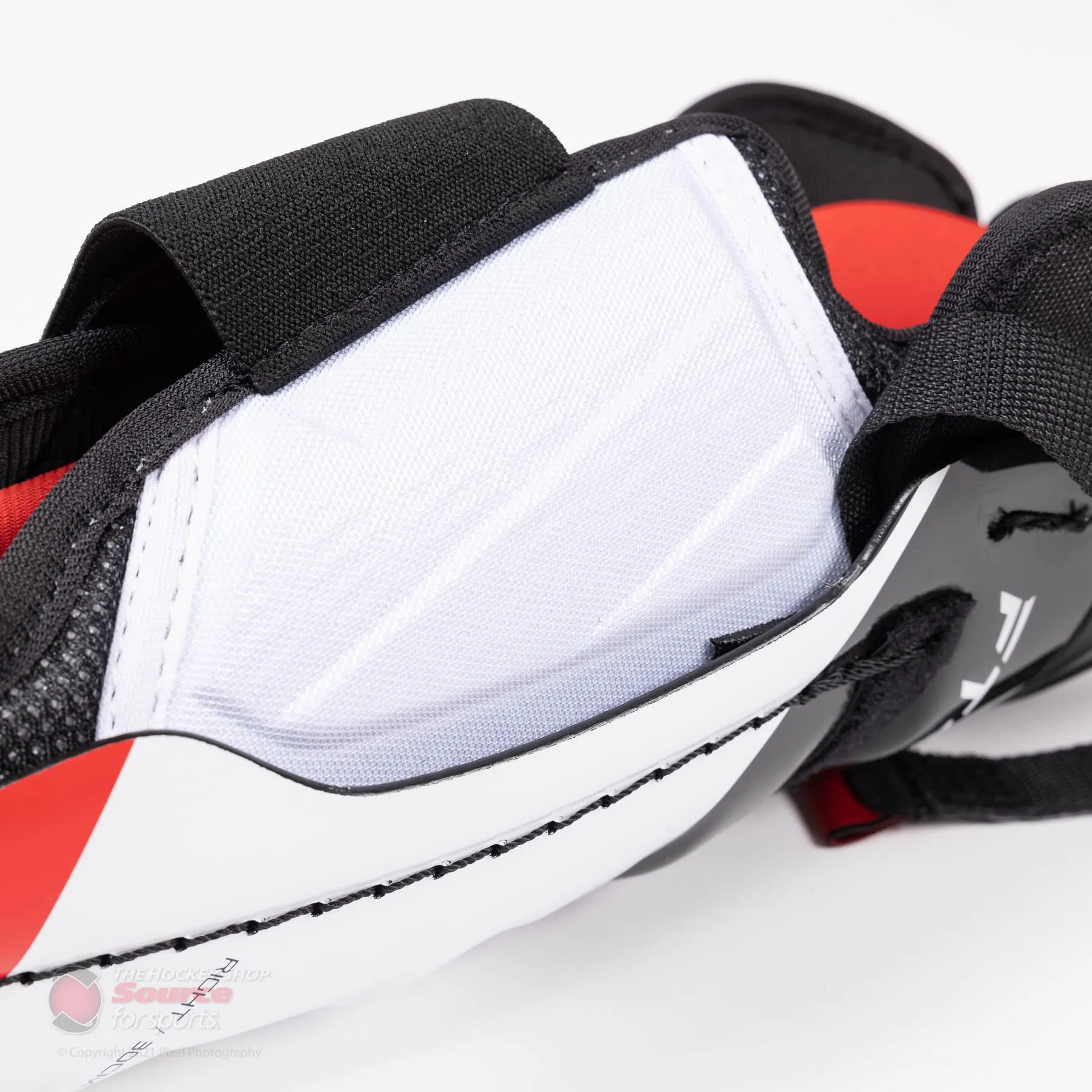 CCM Jetspeed FT475 Junior Hockey Shin Guards