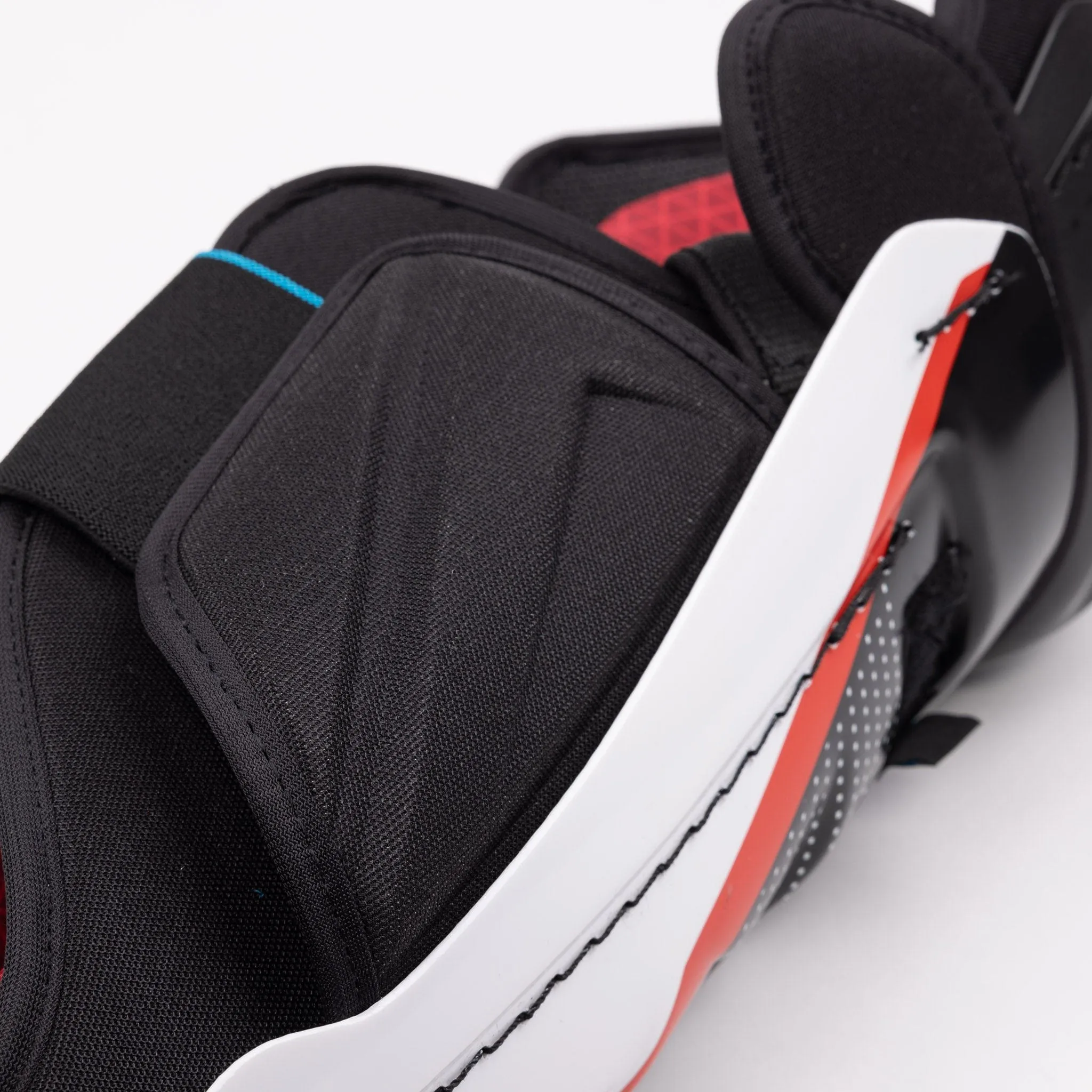 CCM Jetspeed FT680 Junior Hockey Shin Guards