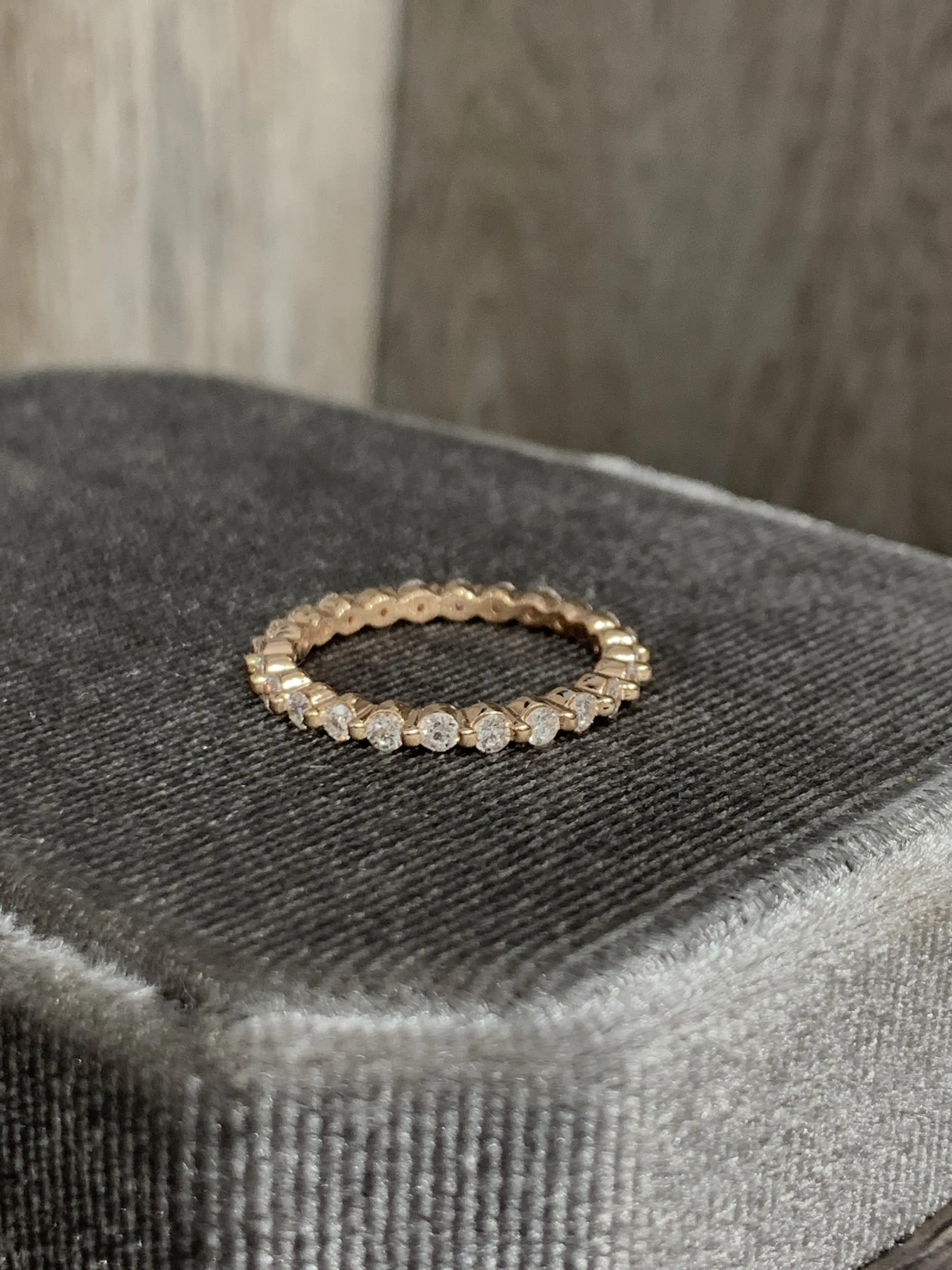 Midi Scalloped Band - Eternity