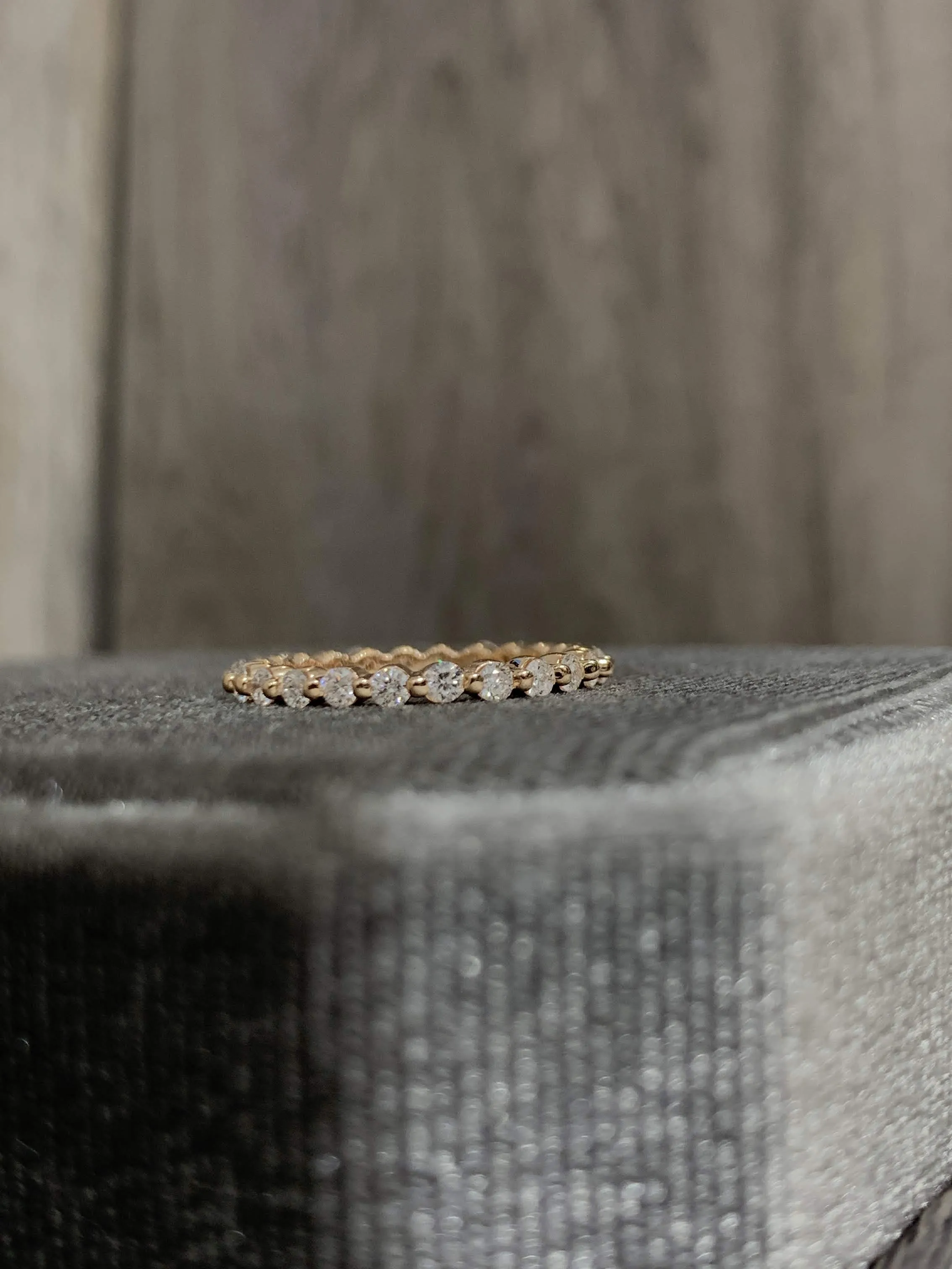 Midi Scalloped Band - Eternity