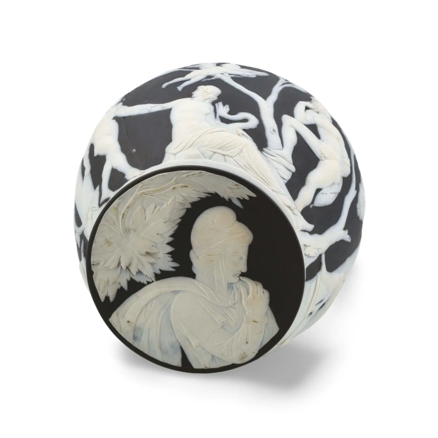 Portland Vase - Bert Bentley, Full Stand