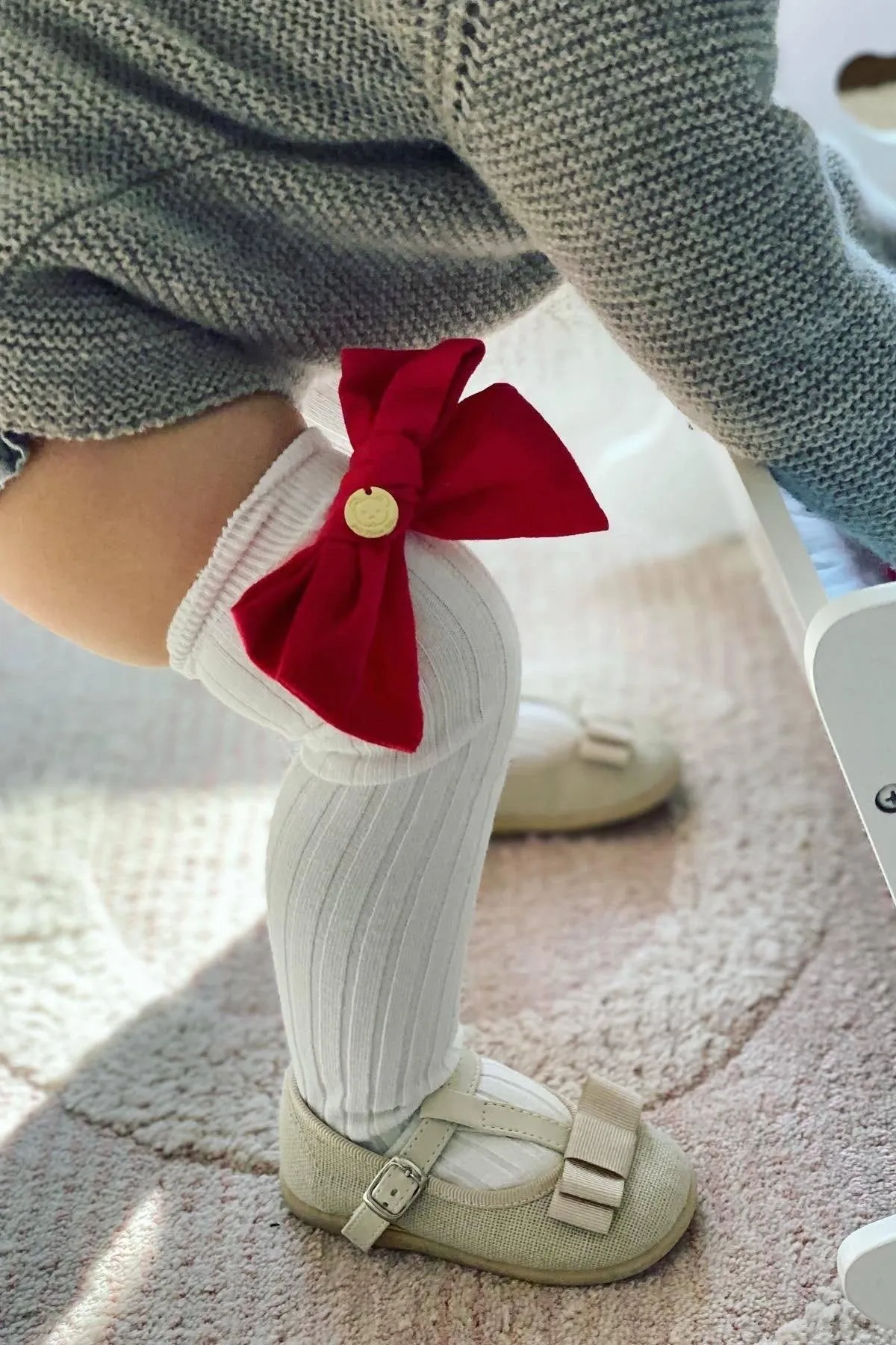"Emma" Linen Bow Socks
