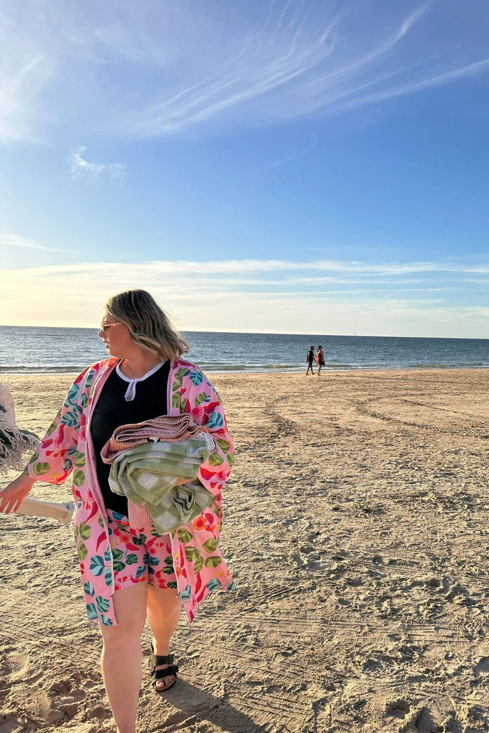Sand Free Beach Hoodie in pink summer spritz