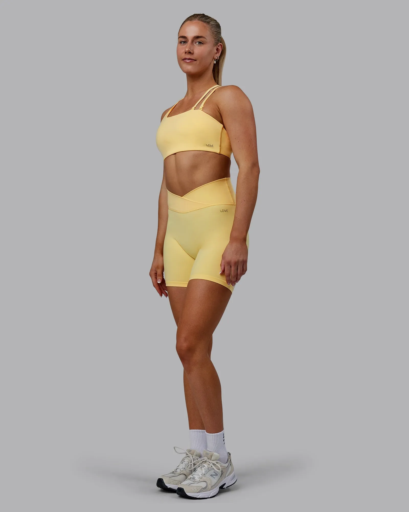 Sara Strike Cross Over Waist Mid Short Tights - Sunflower