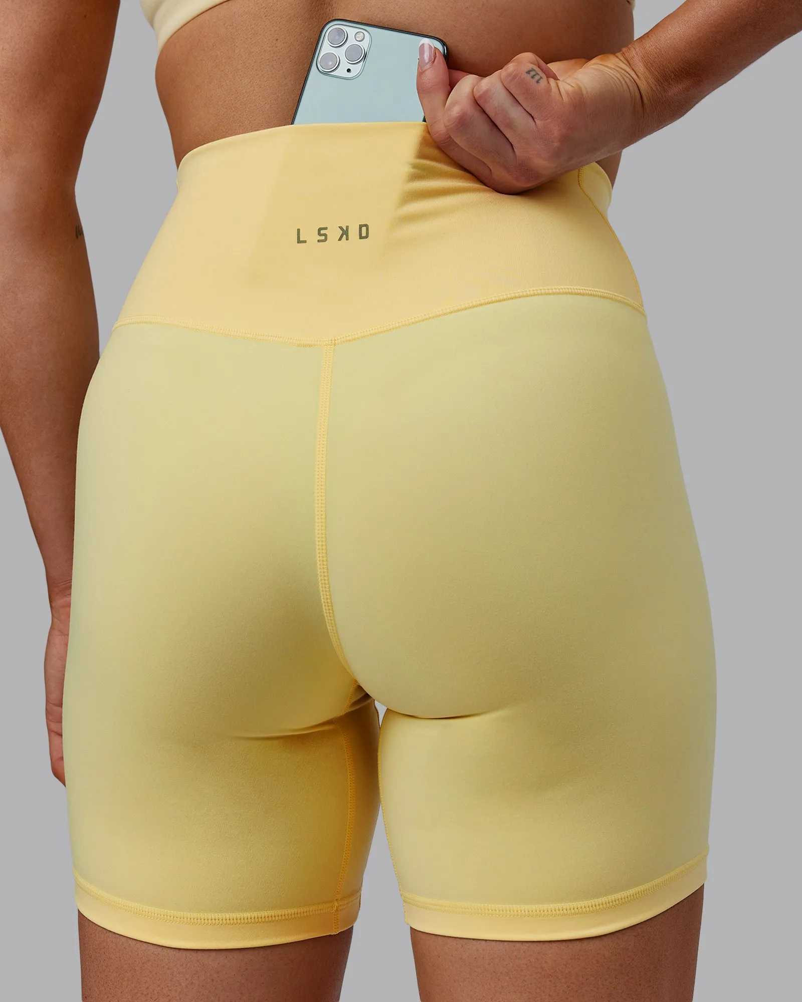 Sara Strike Cross Over Waist Mid Short Tights - Sunflower