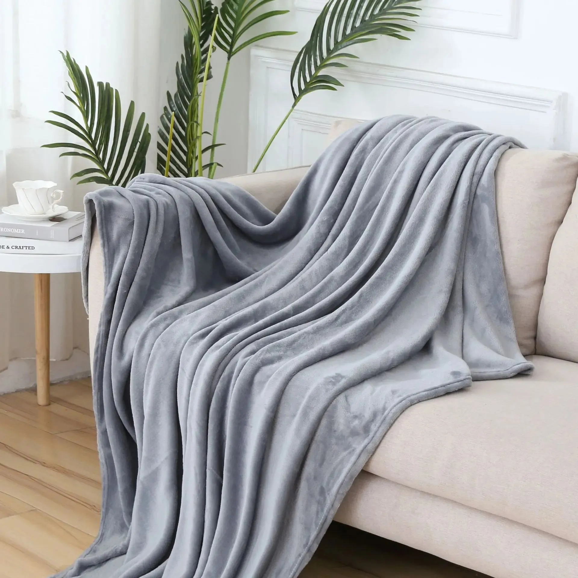 Soft Coral Fleece Warm Throw Blanket