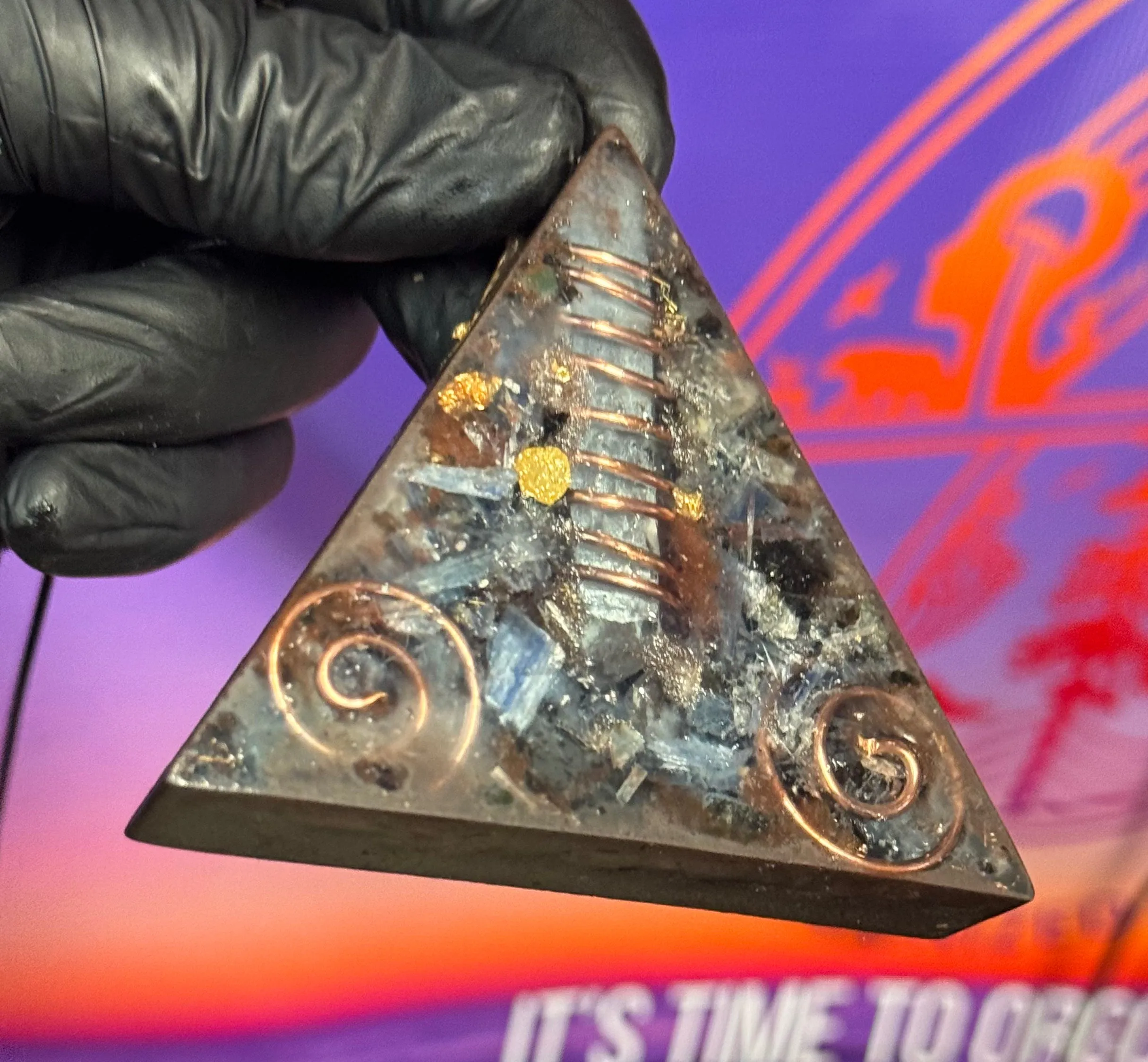 The “Large Equilateral” Orgone Amulet (3.5”x 3.5”, 3.5 oz.)- Max Aura Protection