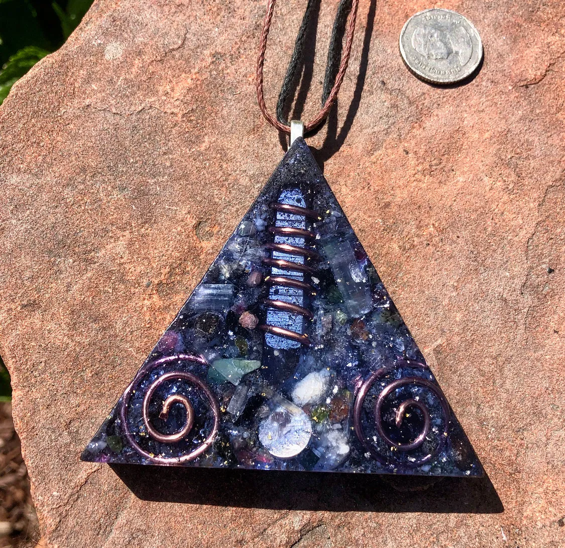 The “Large Equilateral” Orgone Amulet (3.5”x 3.5”, 3.5 oz.)- Max Aura Protection