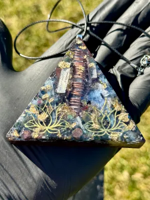 The “Large Equilateral” Orgone Amulet (3.5”x 3.5”, 3.5 oz.)- Max Aura Protection