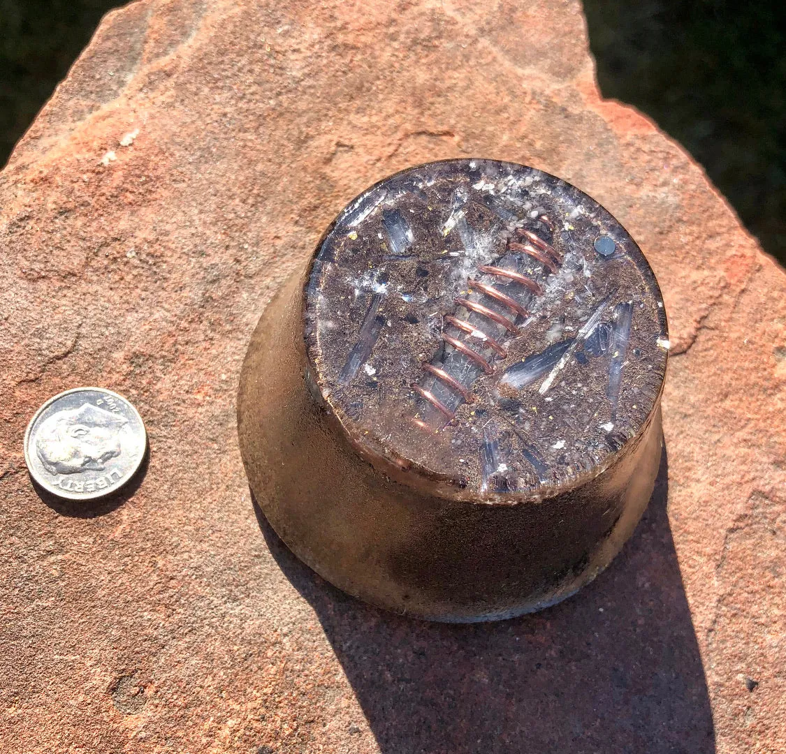 The "Selenite/Quartz Towerbuster" - Laser Quartz, Blue Kyanite, Tourmaline, Selenite, Quartz Sand   MMSSO matrix
